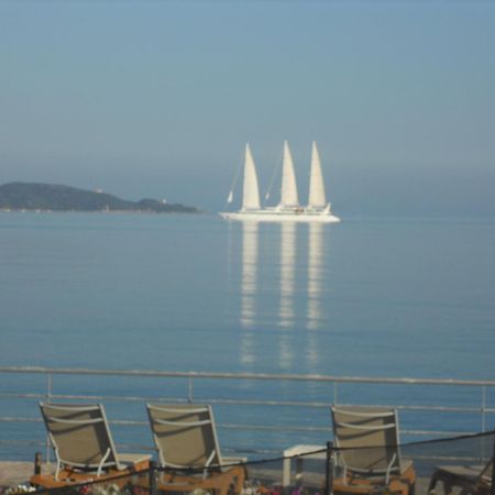 Hotel Tettola Saint-Florent  Bagian luar foto