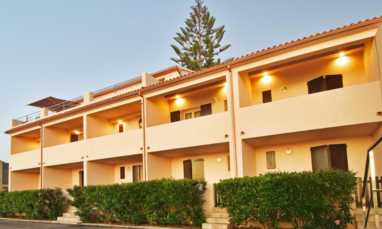 Hotel Tettola Saint-Florent  Bagian luar foto