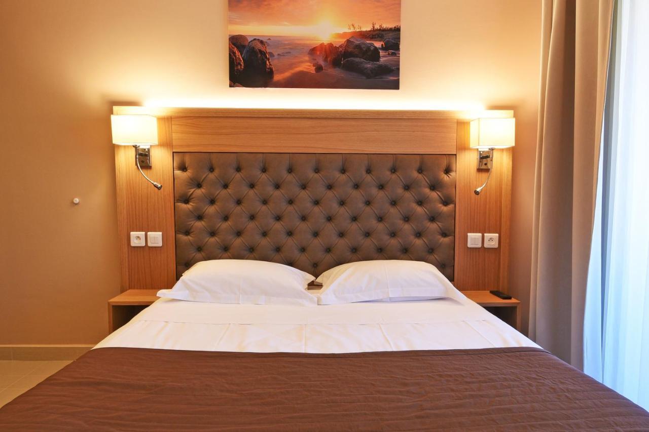 Hotel Tettola Saint-Florent  Bagian luar foto