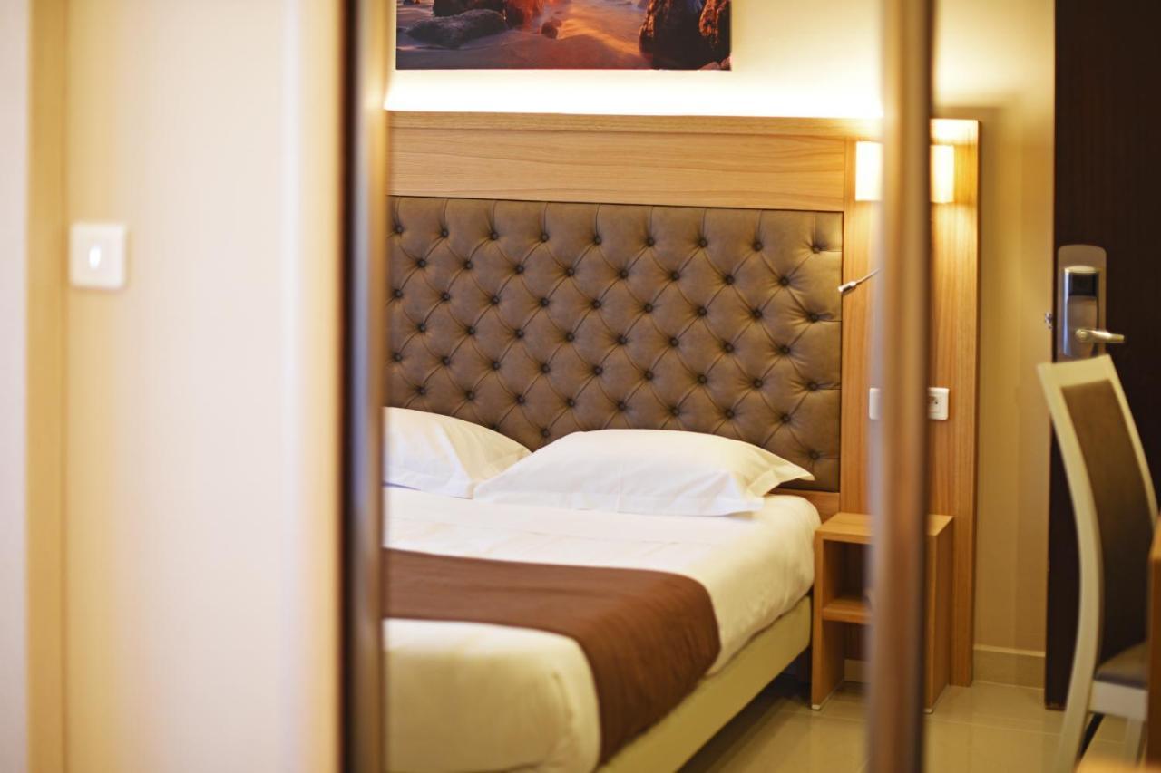 Hotel Tettola Saint-Florent  Bagian luar foto