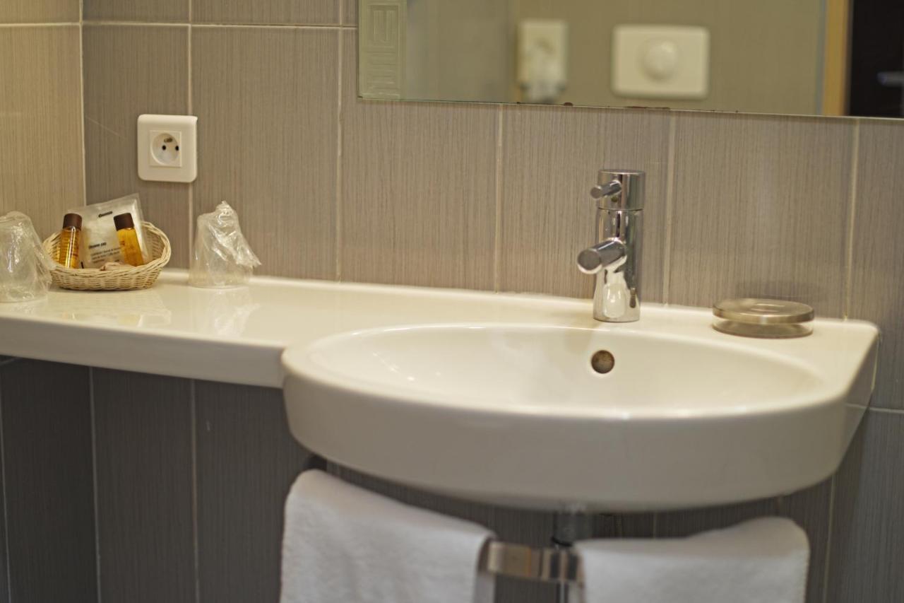 Hotel Tettola Saint-Florent  Bagian luar foto