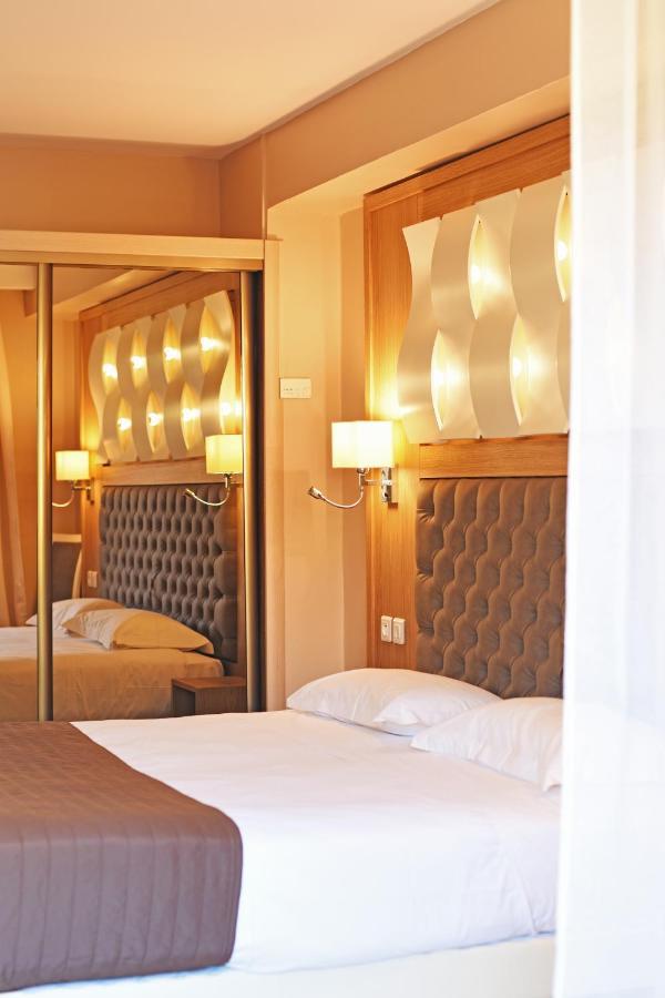 Hotel Tettola Saint-Florent  Bagian luar foto