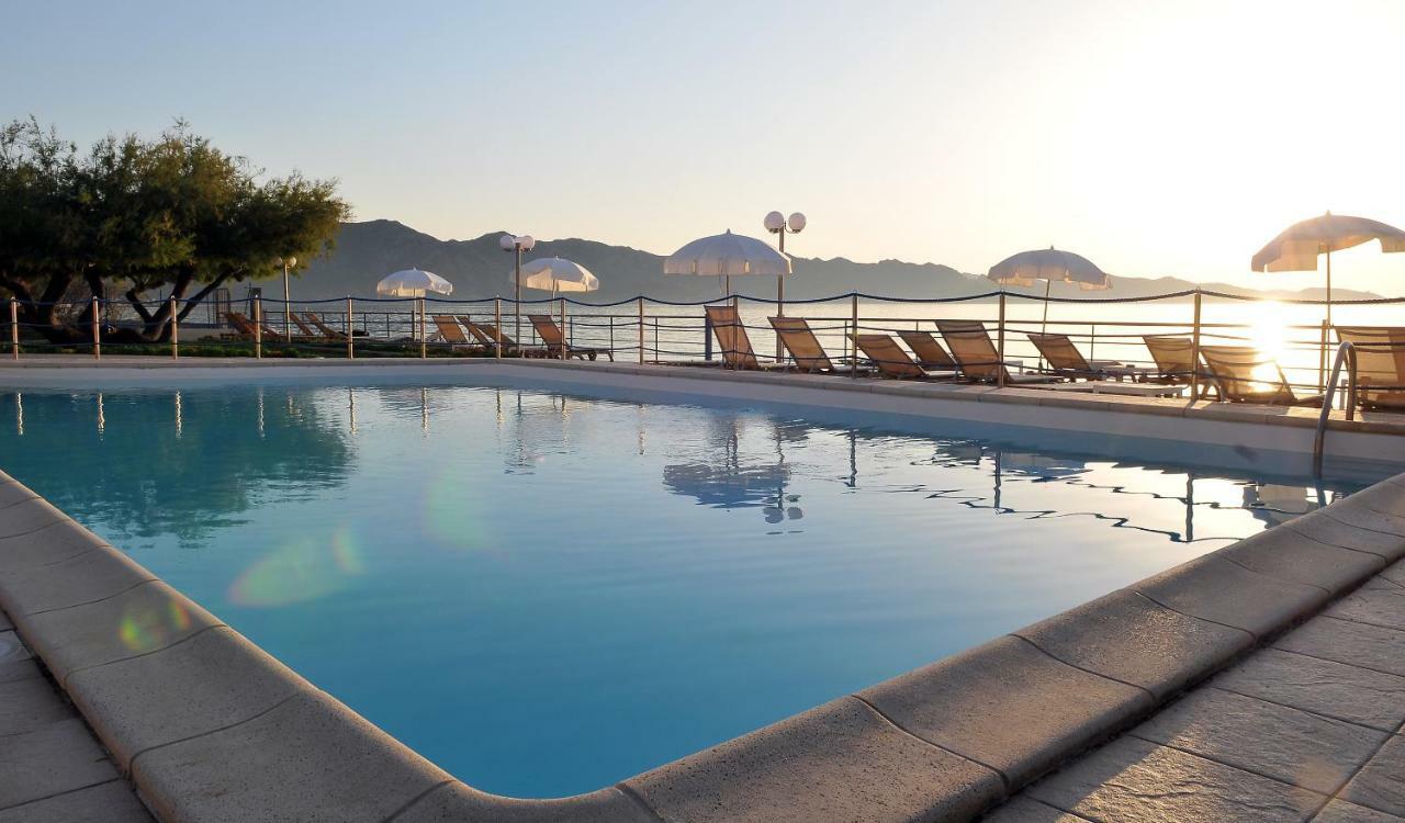 Hotel Tettola Saint-Florent  Bagian luar foto